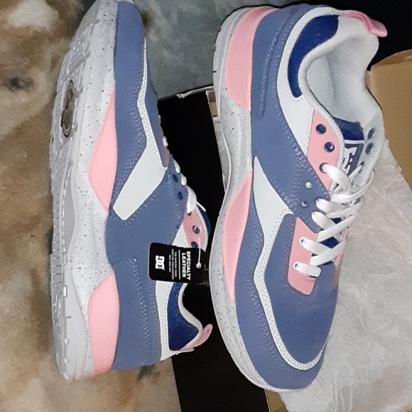 DC ortholite sneakerBRAND NEW NEVER WORN - Picture 2 of 7